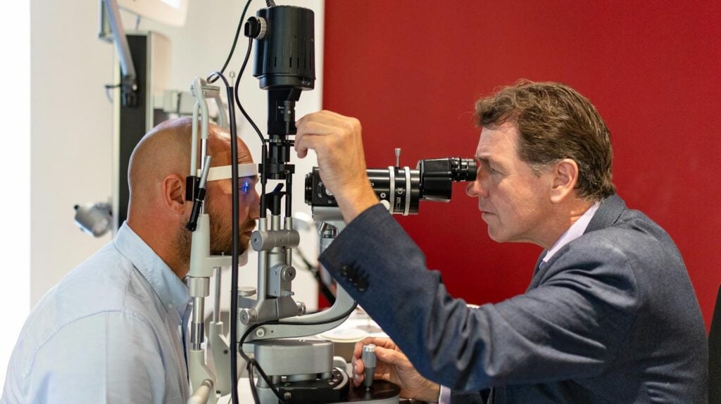 fixing-astigmatism-with-implantable-contact-lenses