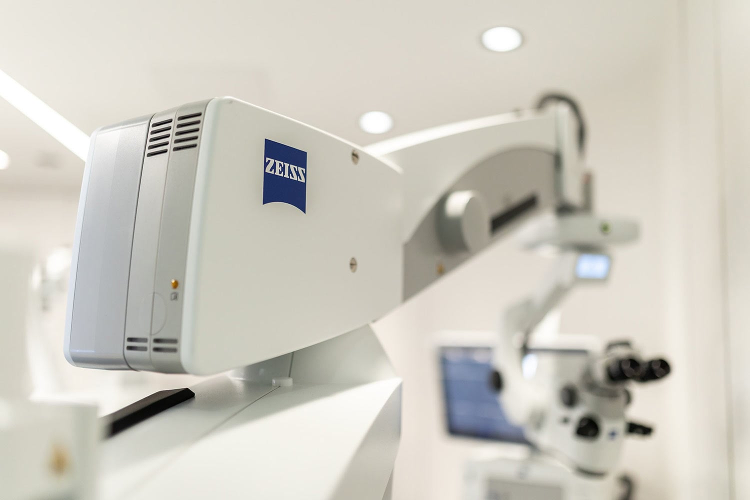 advance-laser-eye-technology-from-london